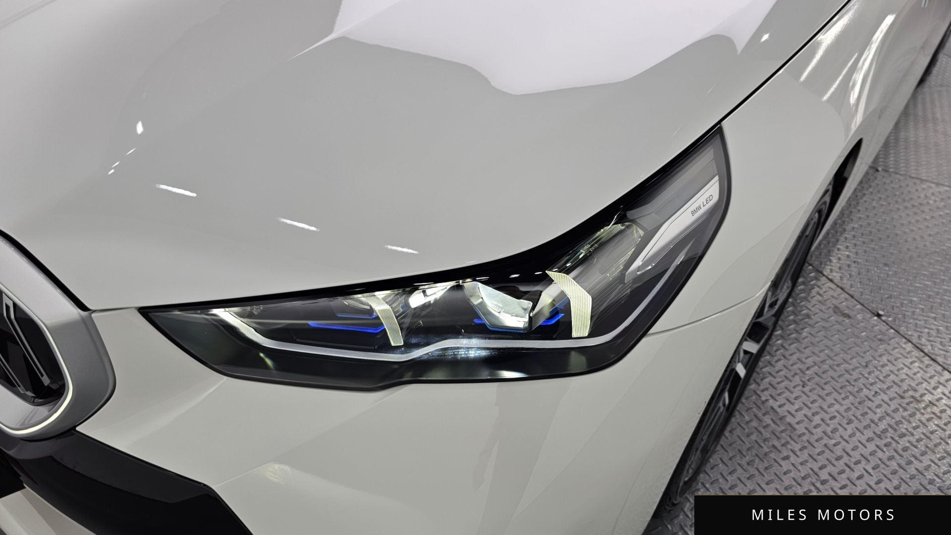 BMW 5 Series (G60) 2024 — миниатюра 8
