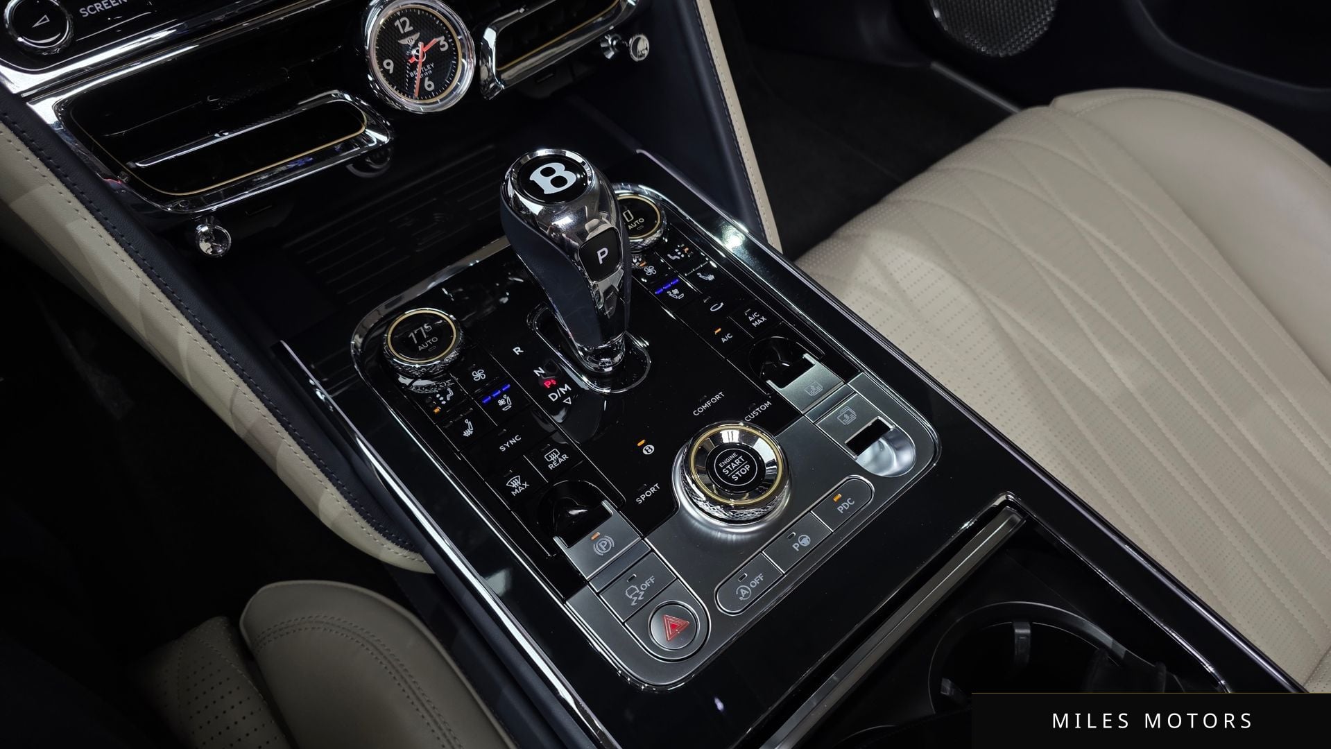 Bentley Flying Spur 2021 — миниатюра 12