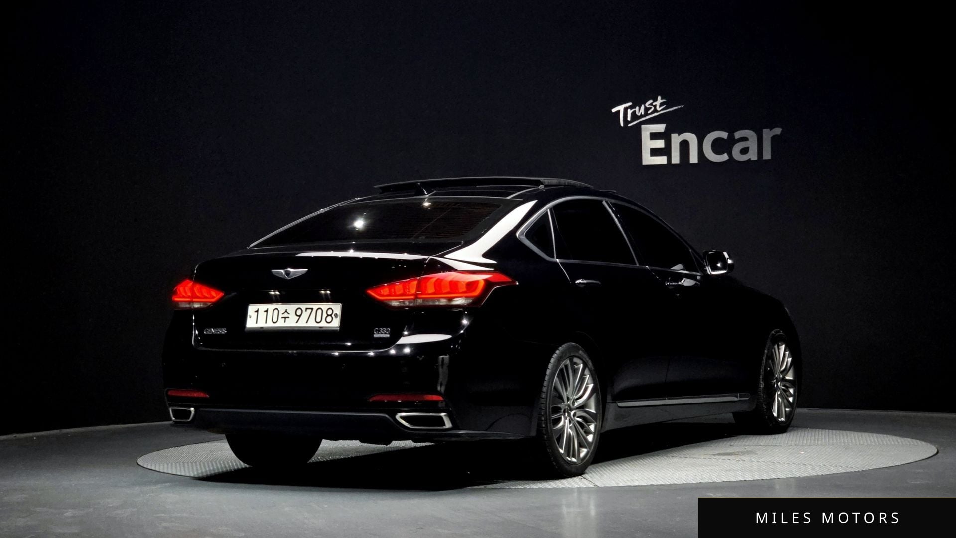 Hyundai Genesis 2016 — миниатюра 2