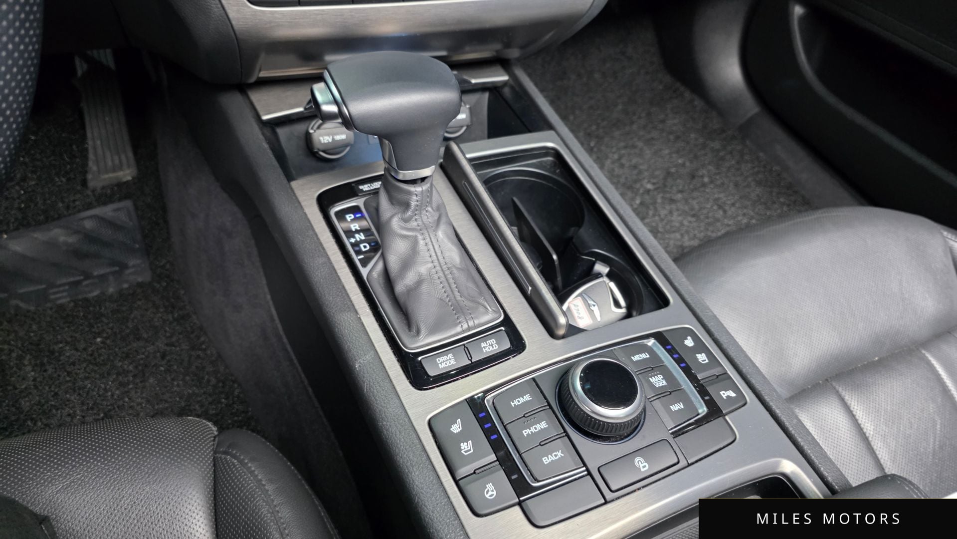 Hyundai Genesis 2016 — миниатюра 12