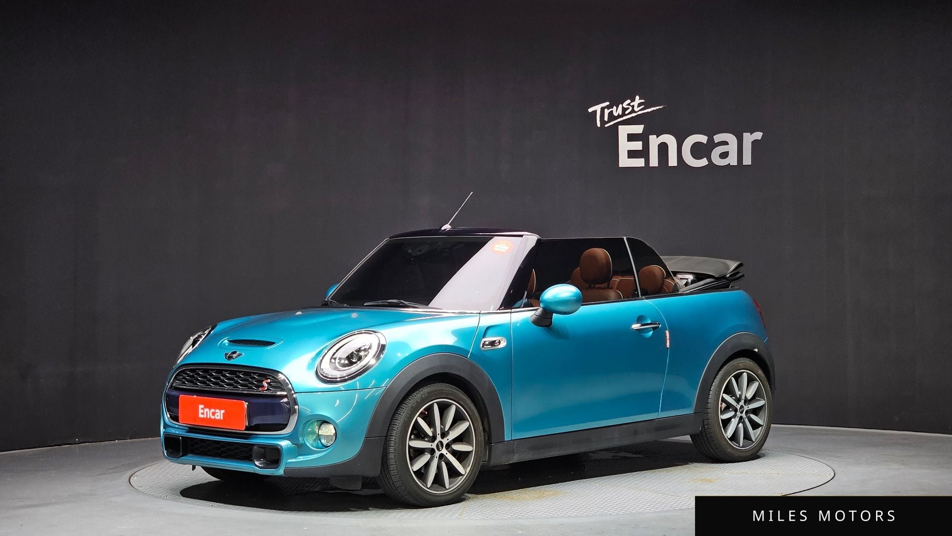 MINI Cooper Convertible 2018 — фото 1 из 12