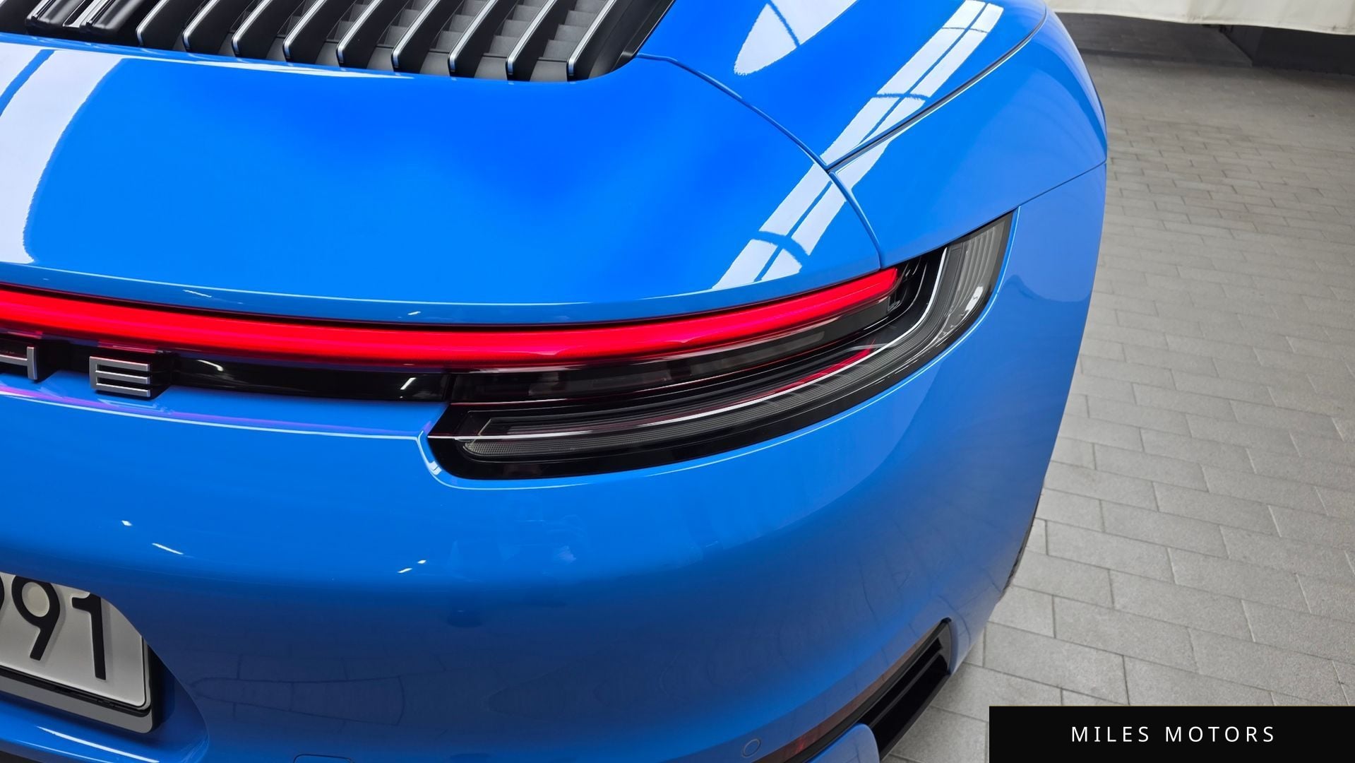 Porsche 911 (992) 2023 — миниатюра 9