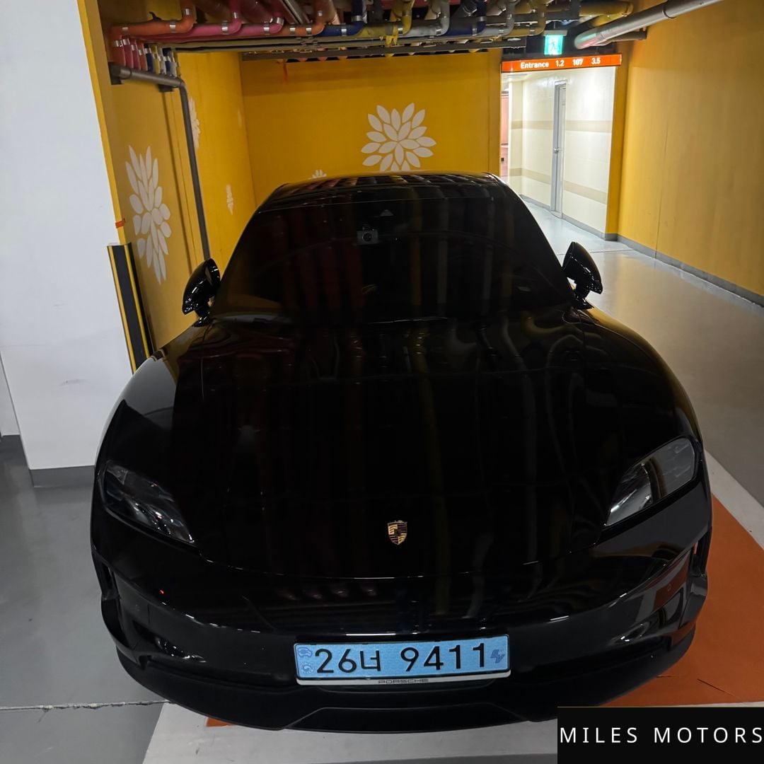 Porsche Taycan 2025 — миниатюра 9