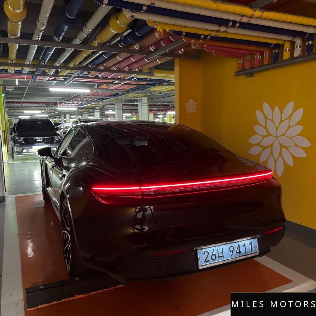 Porsche Taycan 2025 — миниатюра 12
