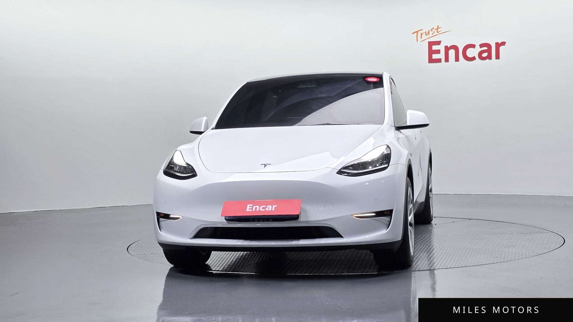 Tesla Model Y 2021 — миниатюра 3