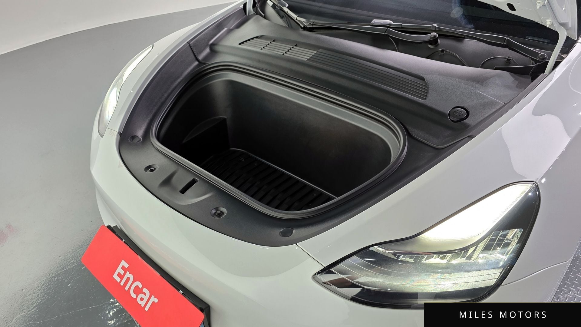 Tesla Model Y 2021 — миниатюра 6