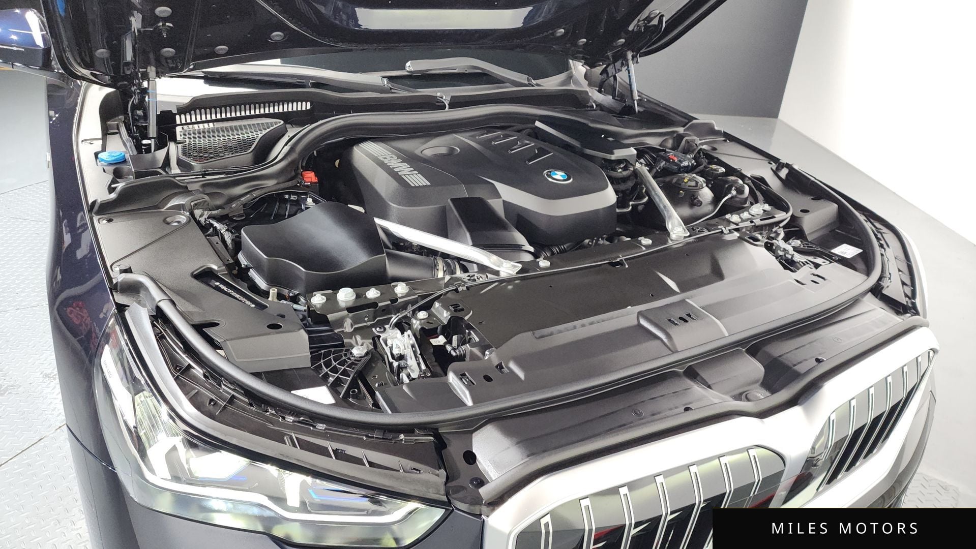 BMW 5 Series (G60) 2024 — миниатюра 6