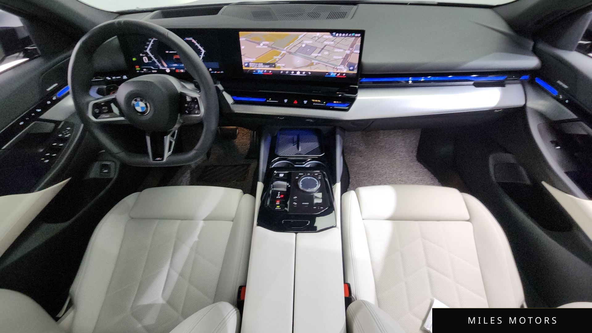 BMW 5 Series (G60) 2024 — миниатюра 10