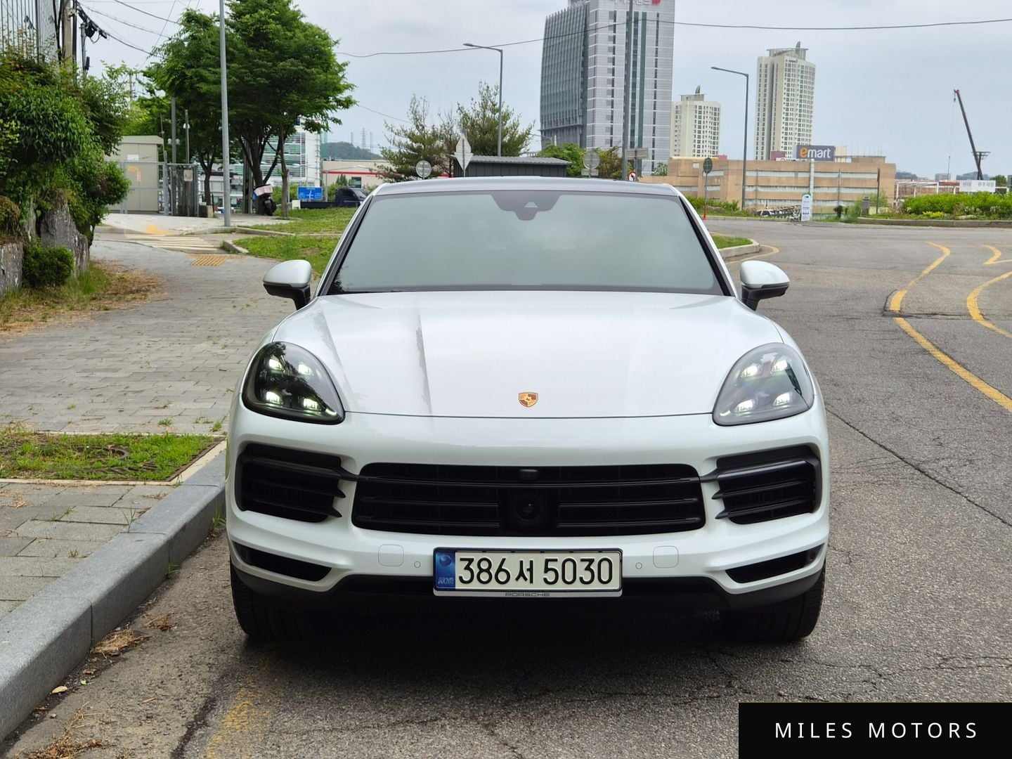 Porsche Cayenne 2021 — миниатюра 3