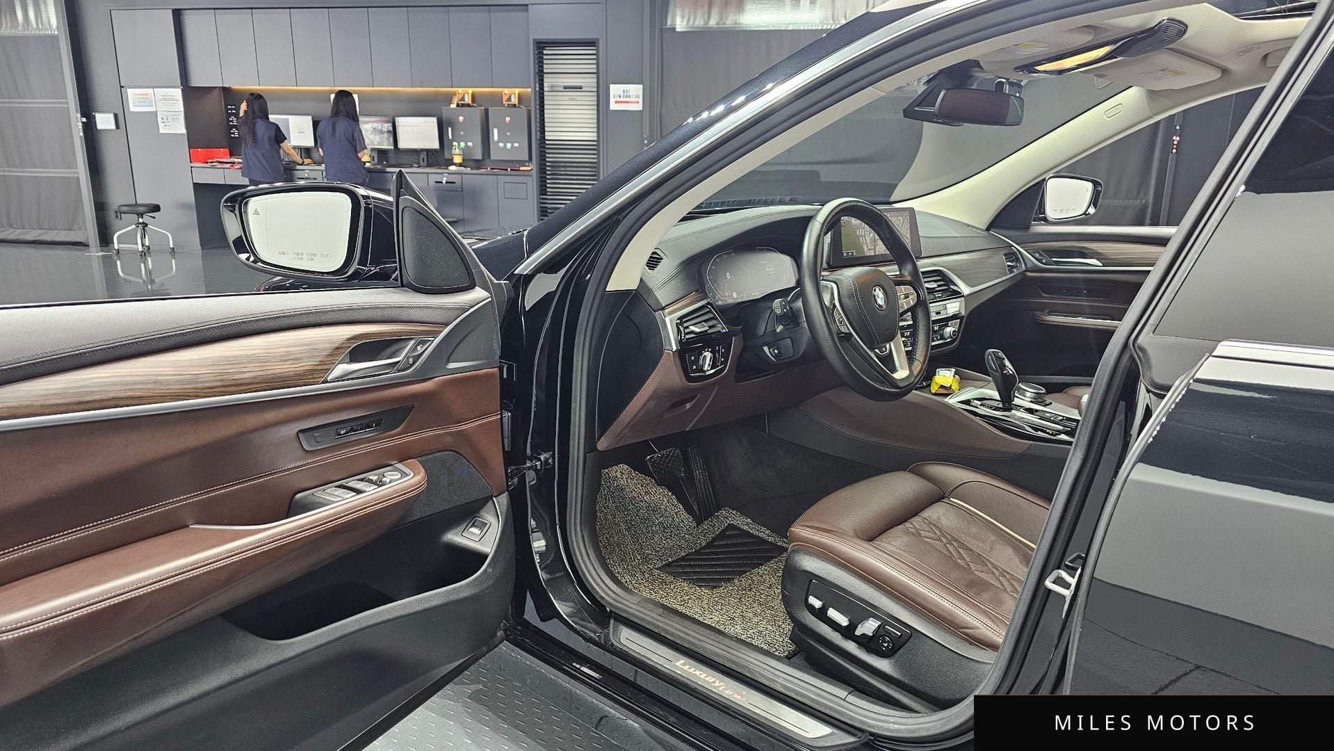 BMW 6 Series GT (G32) 2020 — миниатюра 12