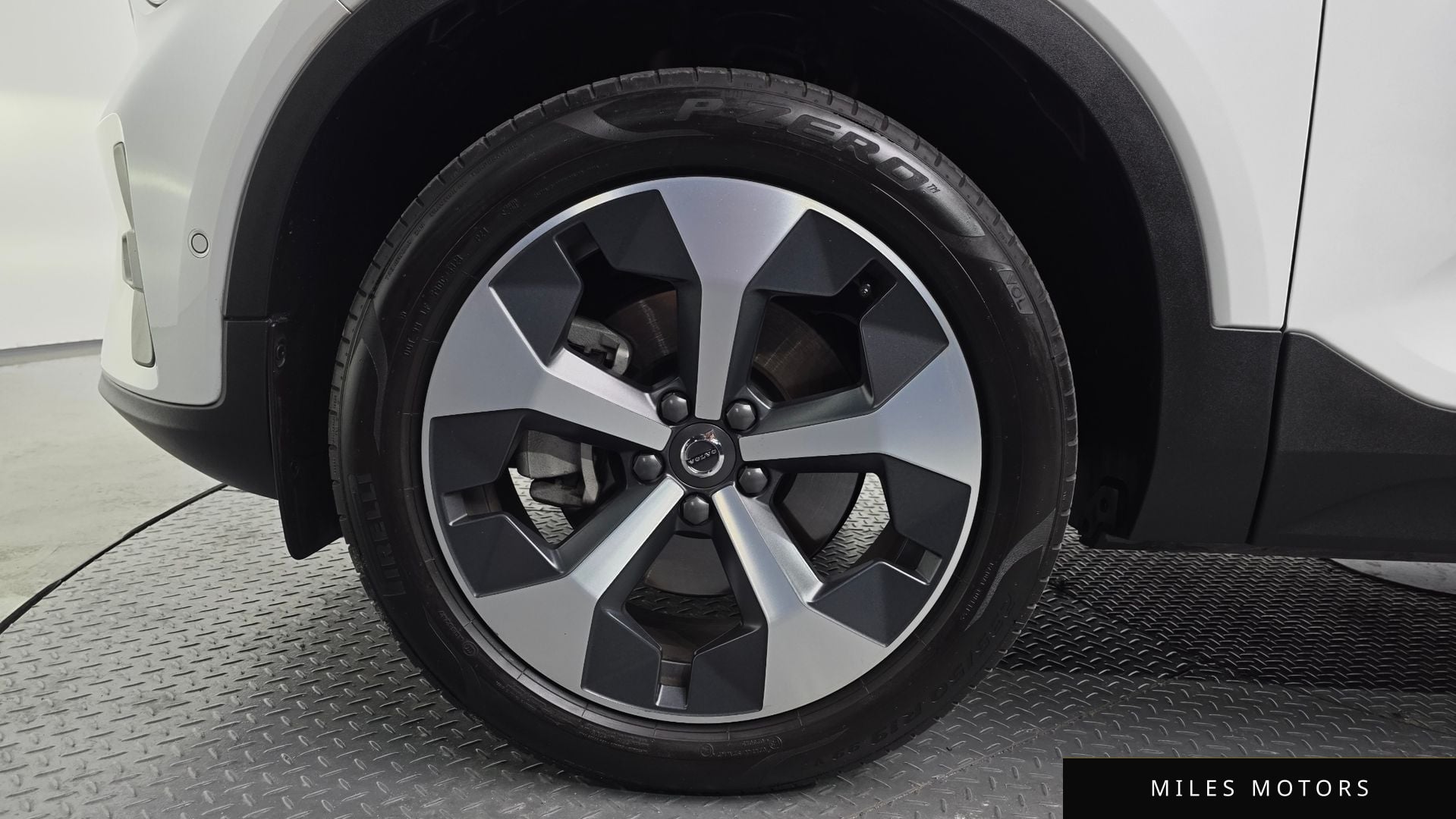 Volvo XC40 2024 — миниатюра 4