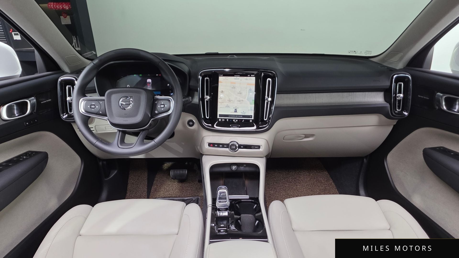 Volvo XC40 2024 — миниатюра 9