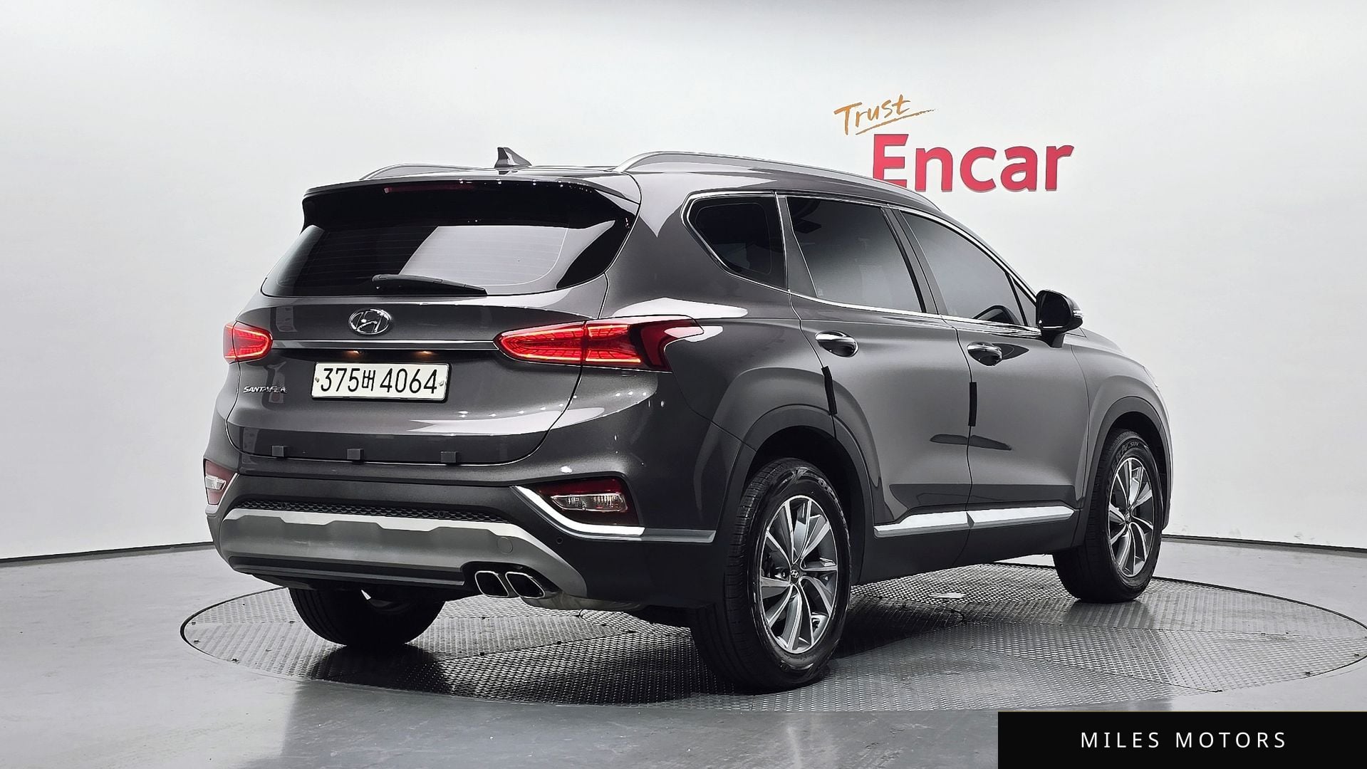 Hyundai Santafe 2020 — фото 1 из 12