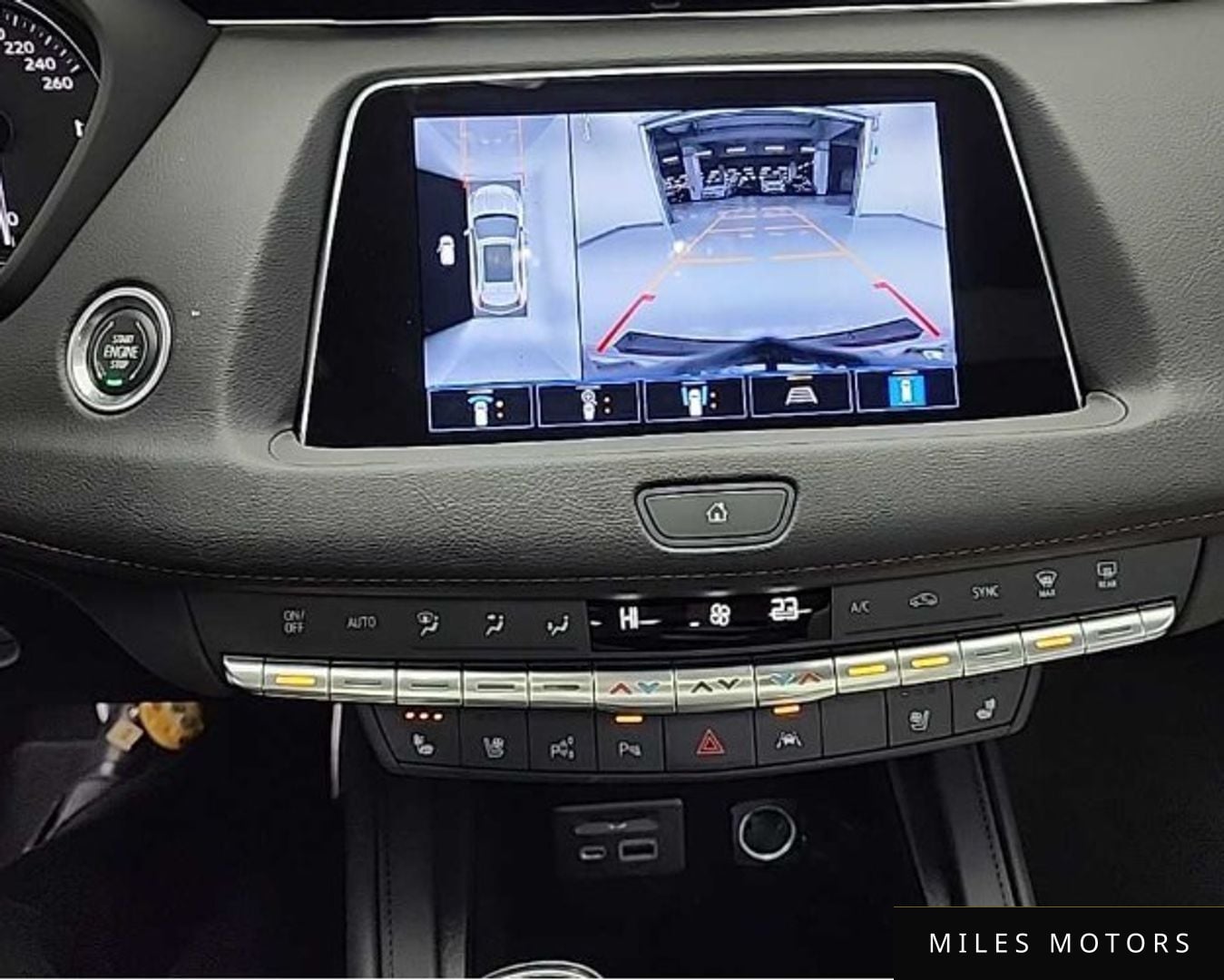 Cadillac XT4 2023 — миниатюра 10