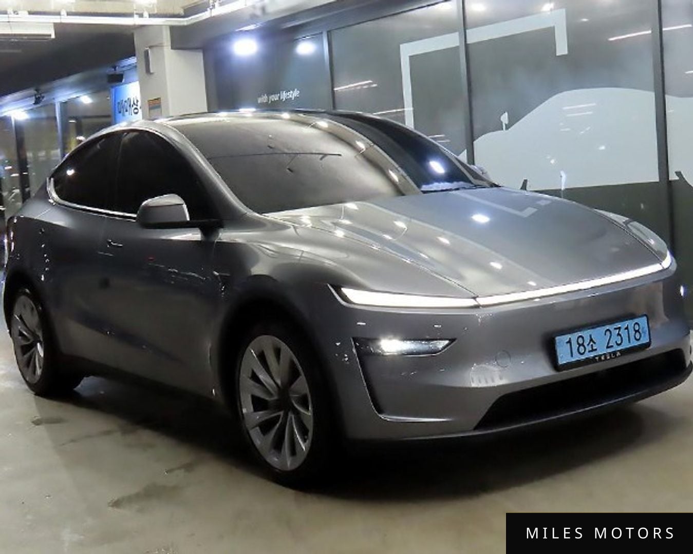 Tesla Model Y 2025 — фото 1 из 12
