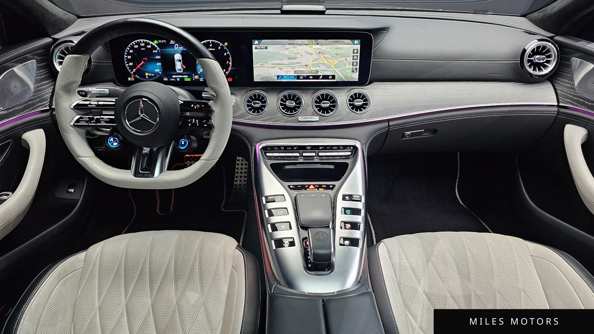 Mercedes-Benz AMG GT 2022 — миниатюра 10