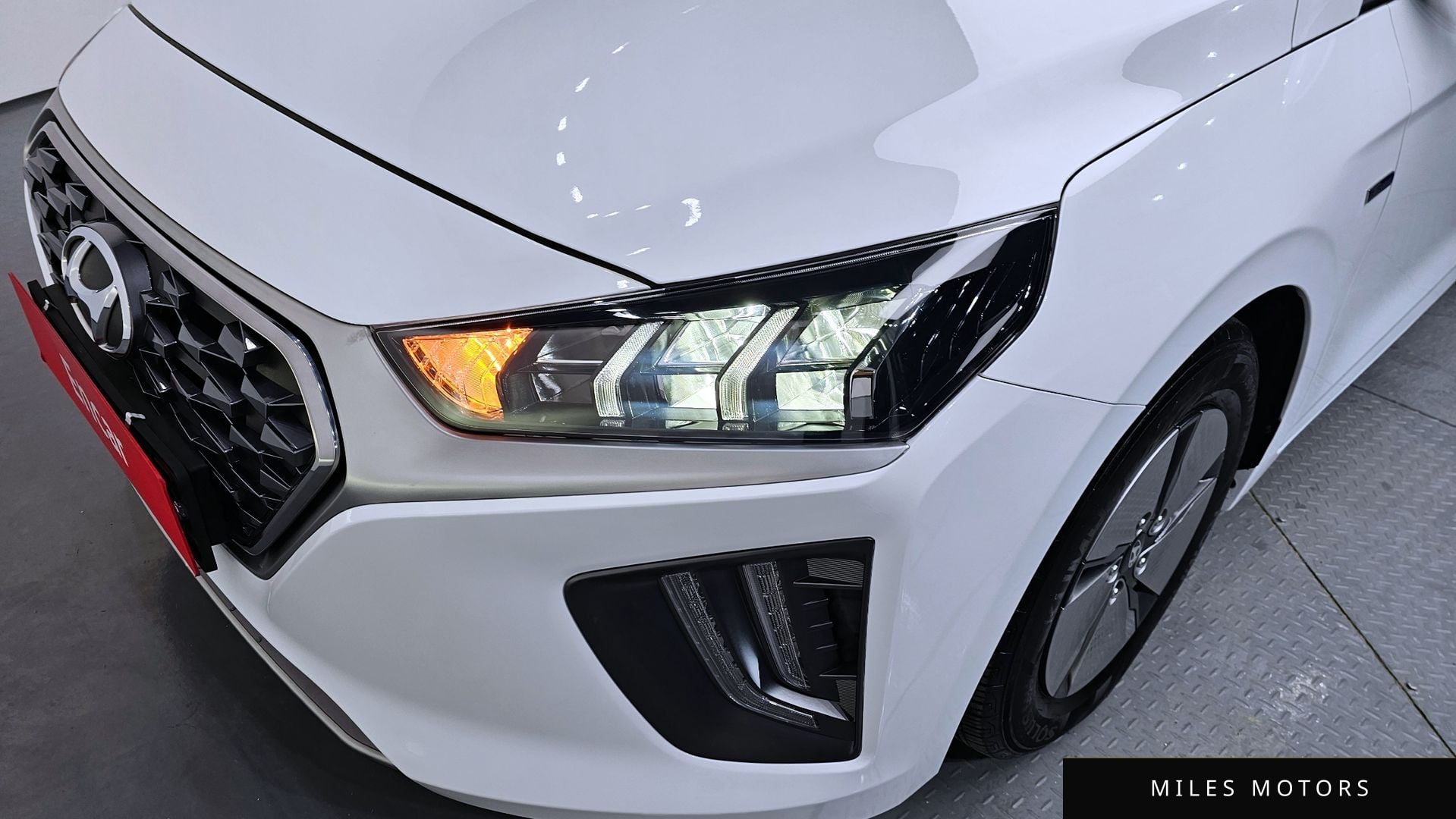 Hyundai Ioniq 2020 — миниатюра 8
