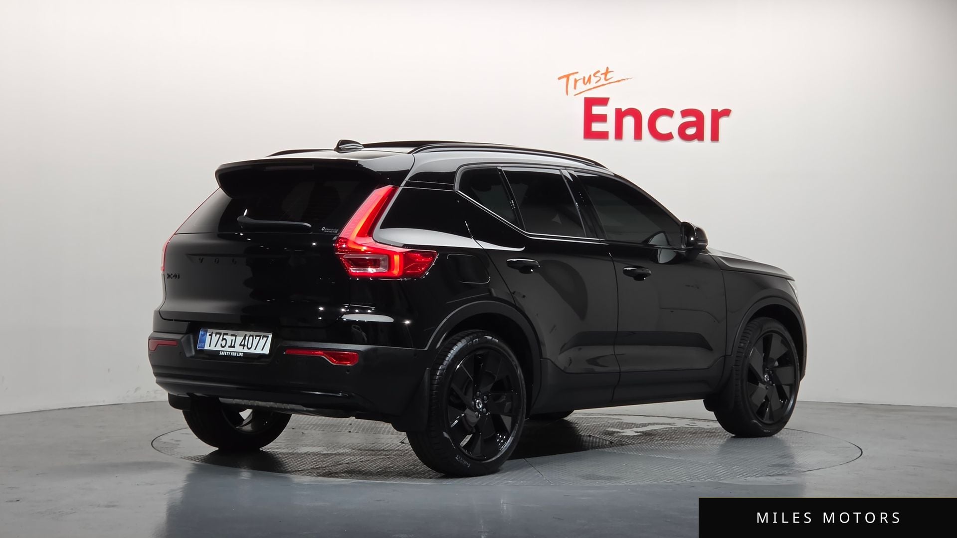 Volvo XC40 2025 — миниатюра 2
