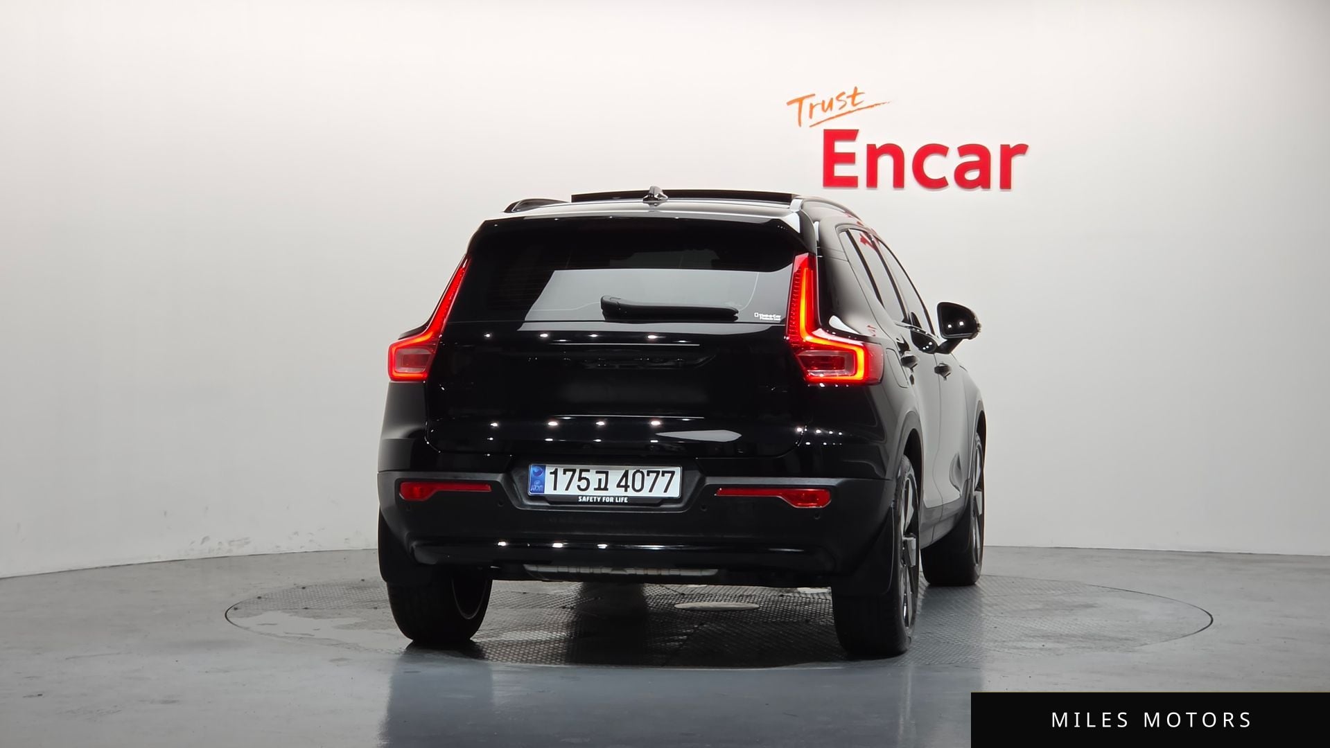 Volvo XC40 2025 — миниатюра 4