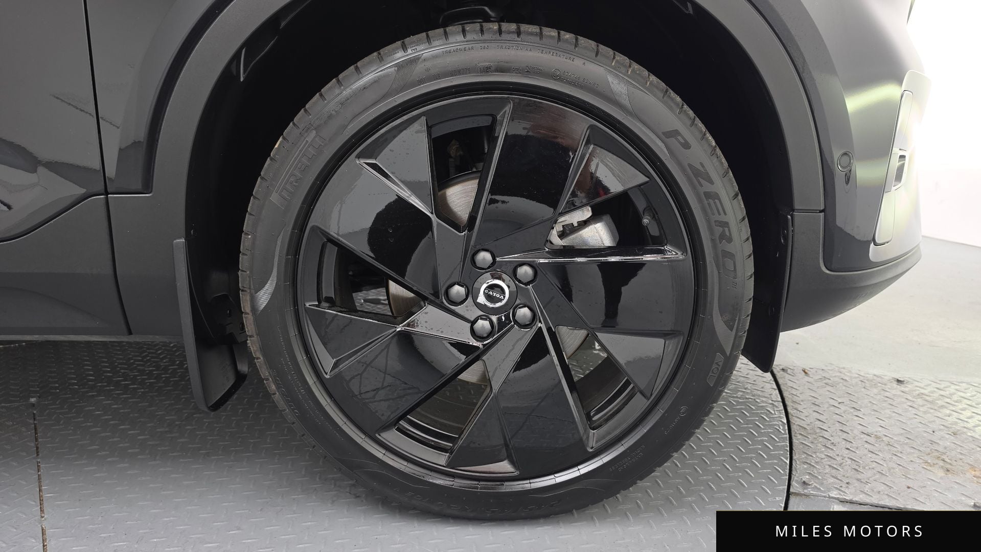 Volvo XC40 2025 — миниатюра 7