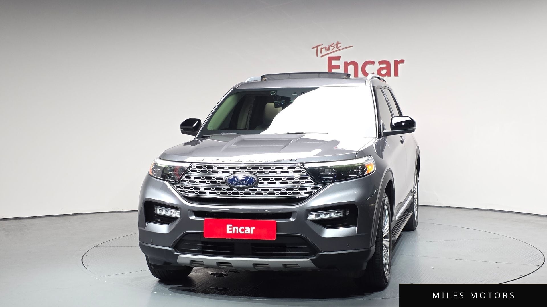 Ford Explorer 2022 — миниатюра 2