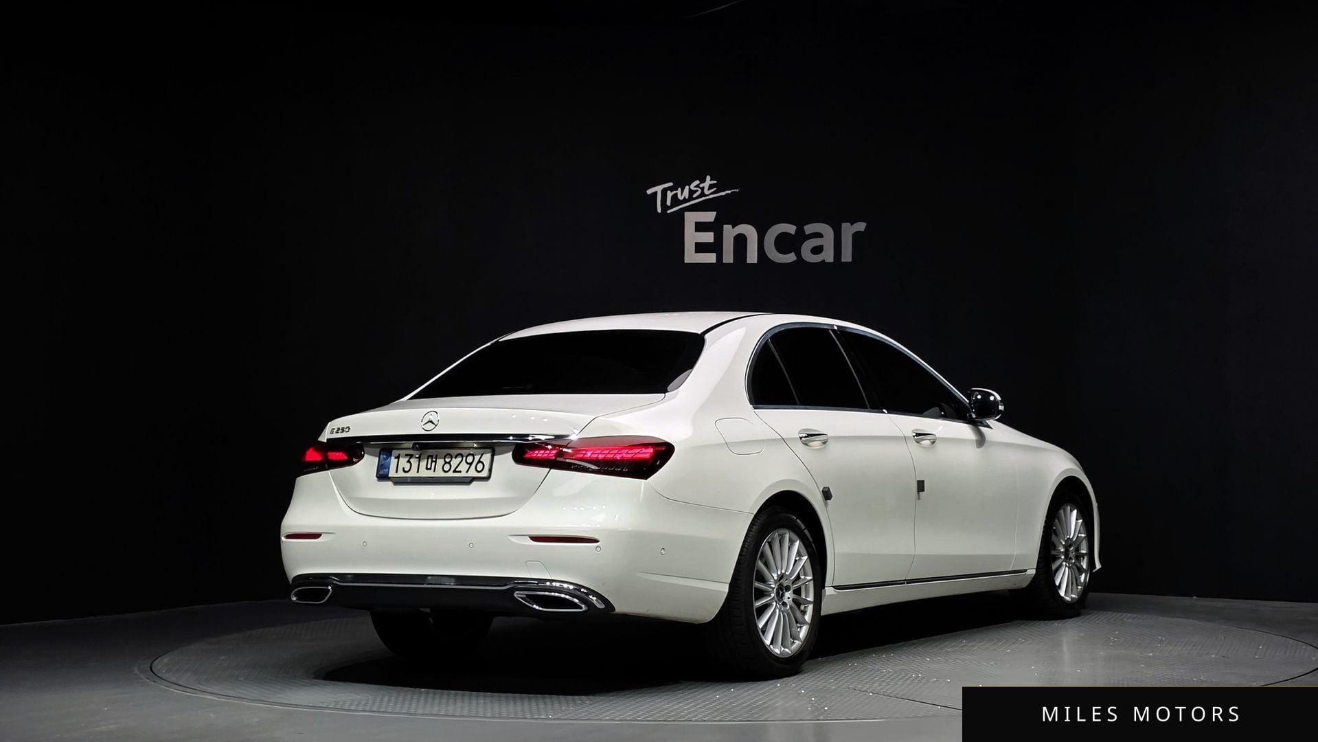 Mercedes-Benz E-Class W213 2021 — миниатюра 2