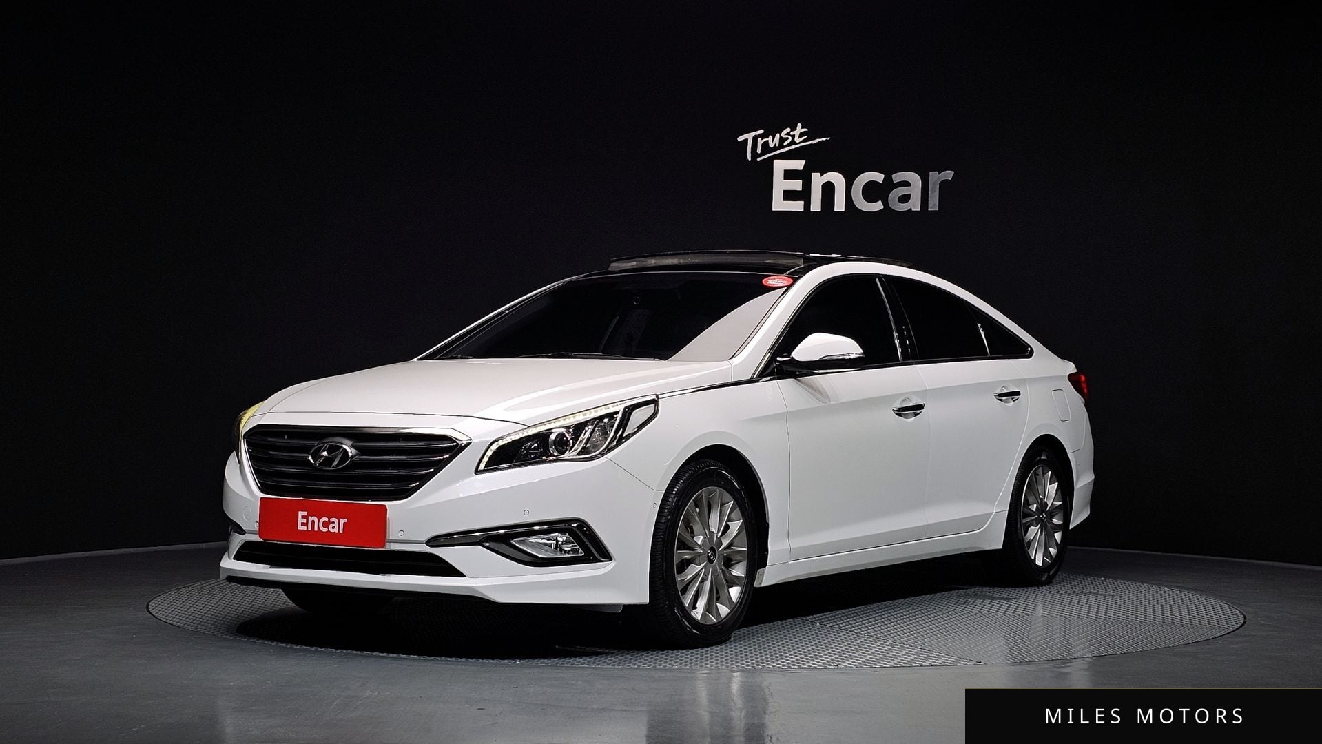 Hyundai Sonata 2017 — фото 1 из 12