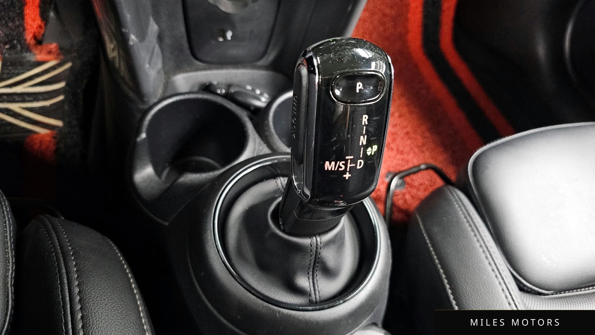 MINI Cooper 2020 — миниатюра 12