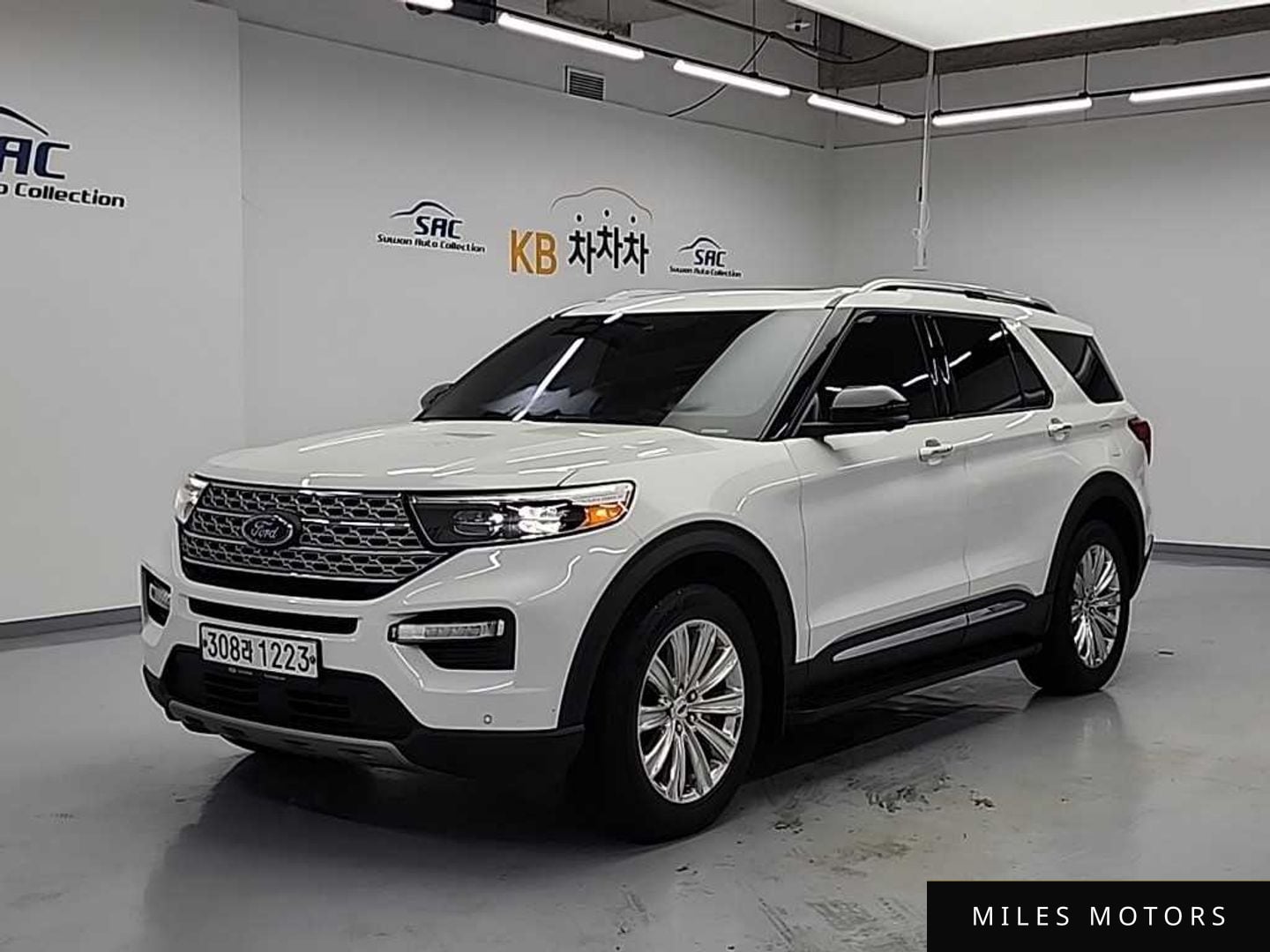 Ford Explorer 2020 — фото 1 из 12