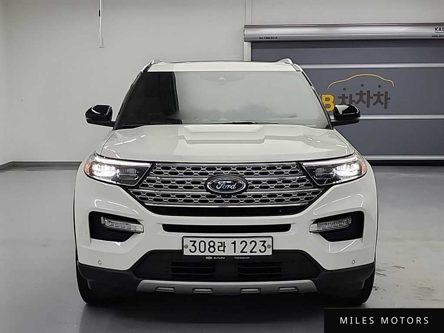 Ford Explorer 2020 — миниатюра 2