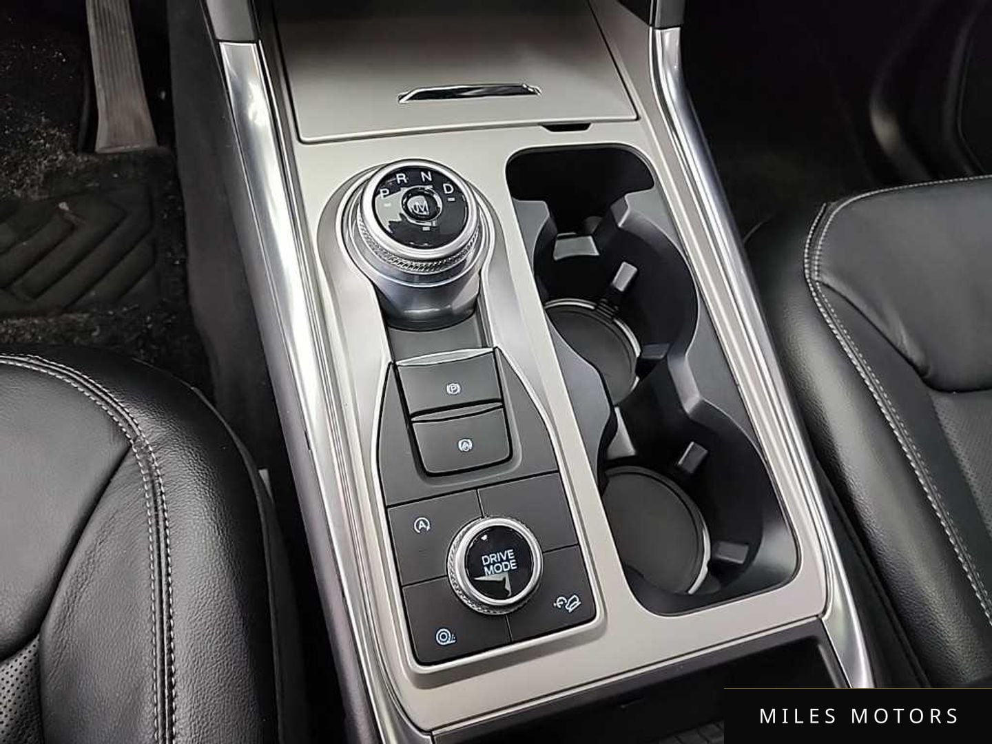 Ford Explorer 2020 — миниатюра 8