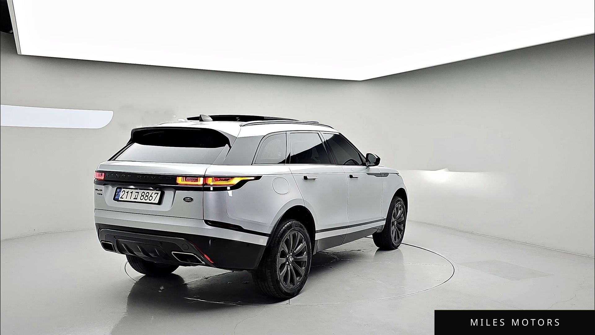 Land Rover Range Rover Velar 2019 — миниатюра 2