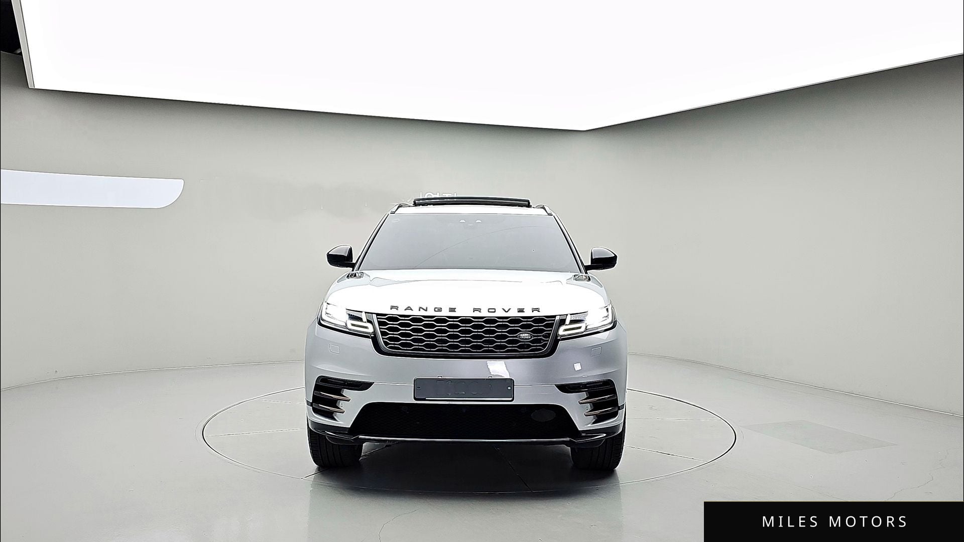Land Rover Range Rover Velar 2019 — миниатюра 3