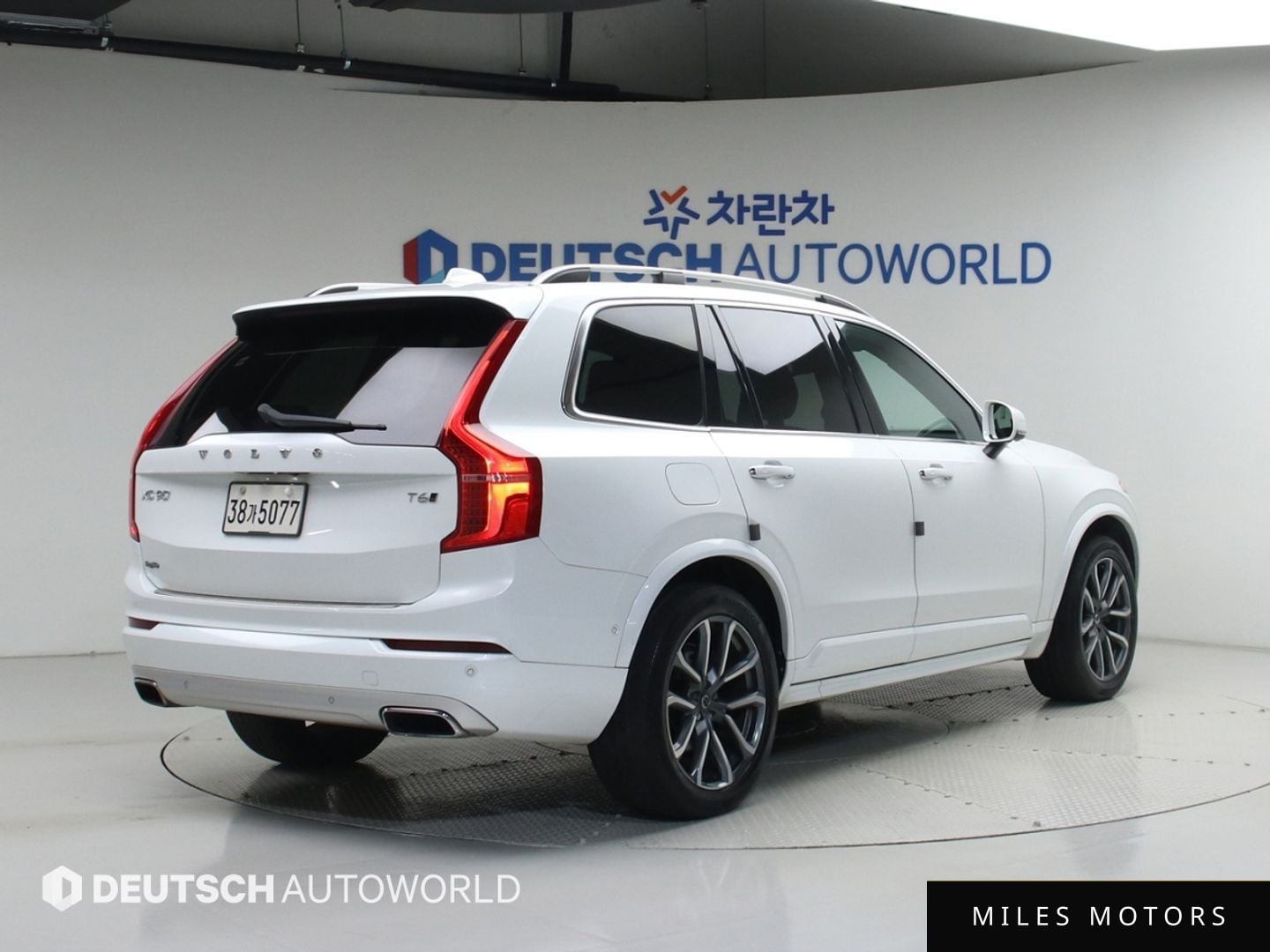Volvo XC90 2017 — миниатюра 2