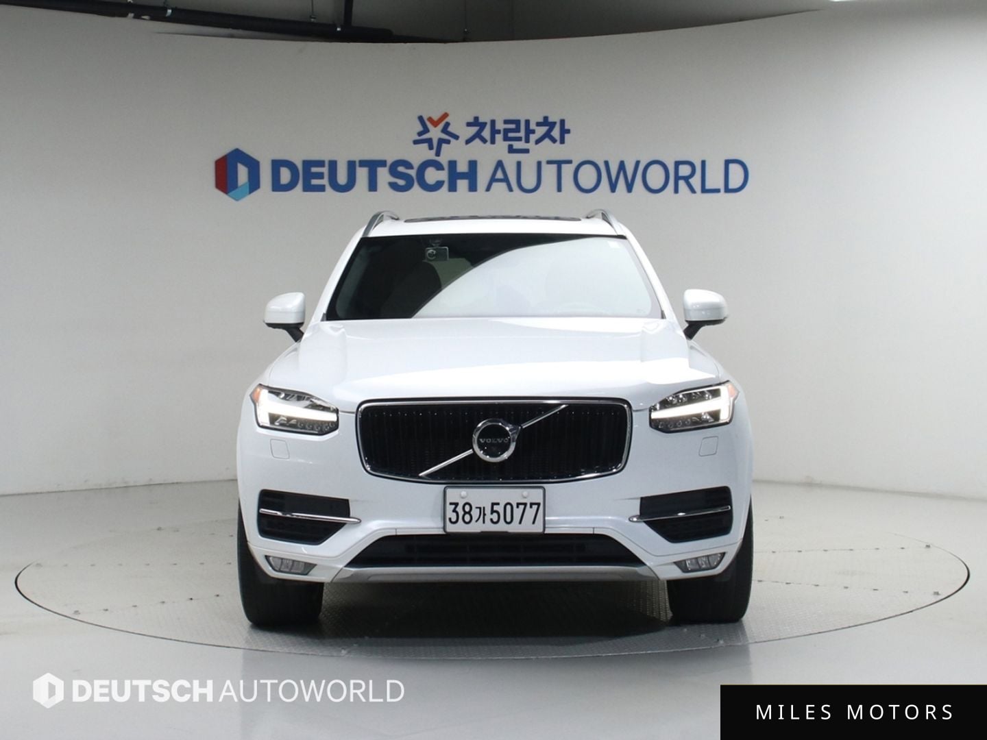 Volvo XC90 2017 — миниатюра 3