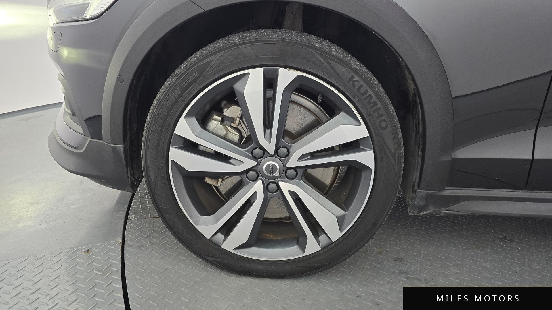 Volvo V60 2021 — миниатюра 5