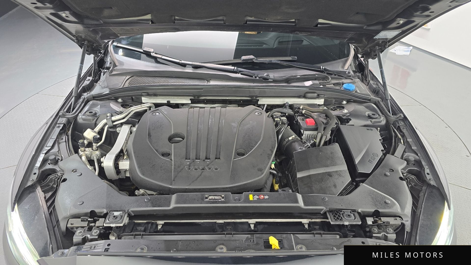 Volvo V60 2021 — миниатюра 6