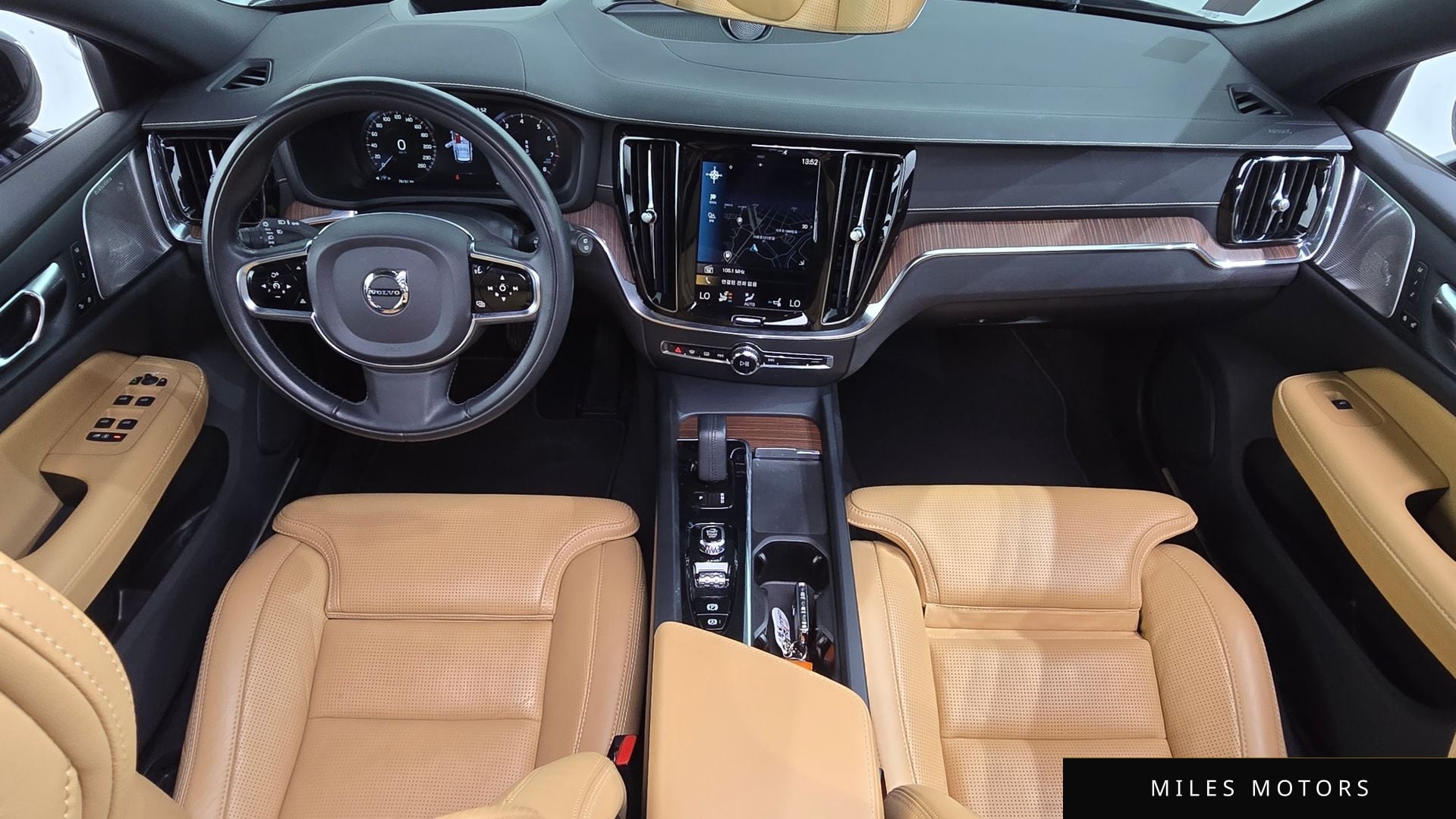 Volvo V60 2021 — миниатюра 7