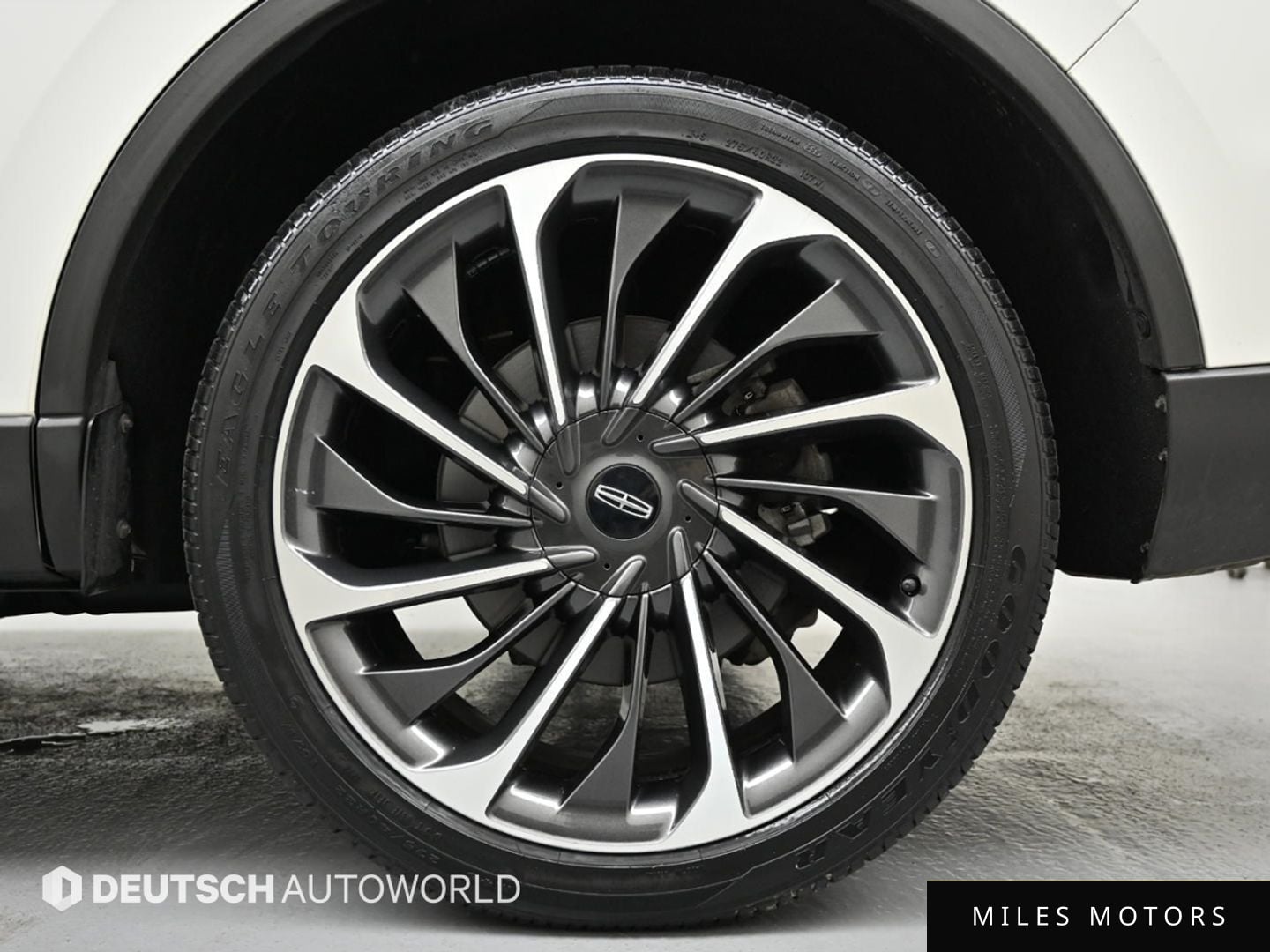 Lincoln Aviator 2022 — миниатюра 5