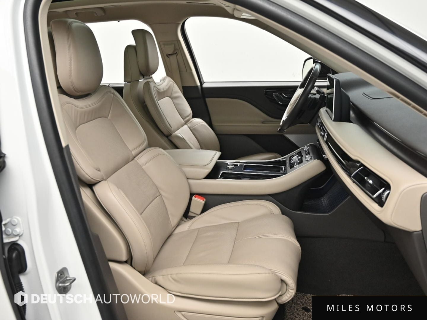 Lincoln Aviator 2022 — миниатюра 10