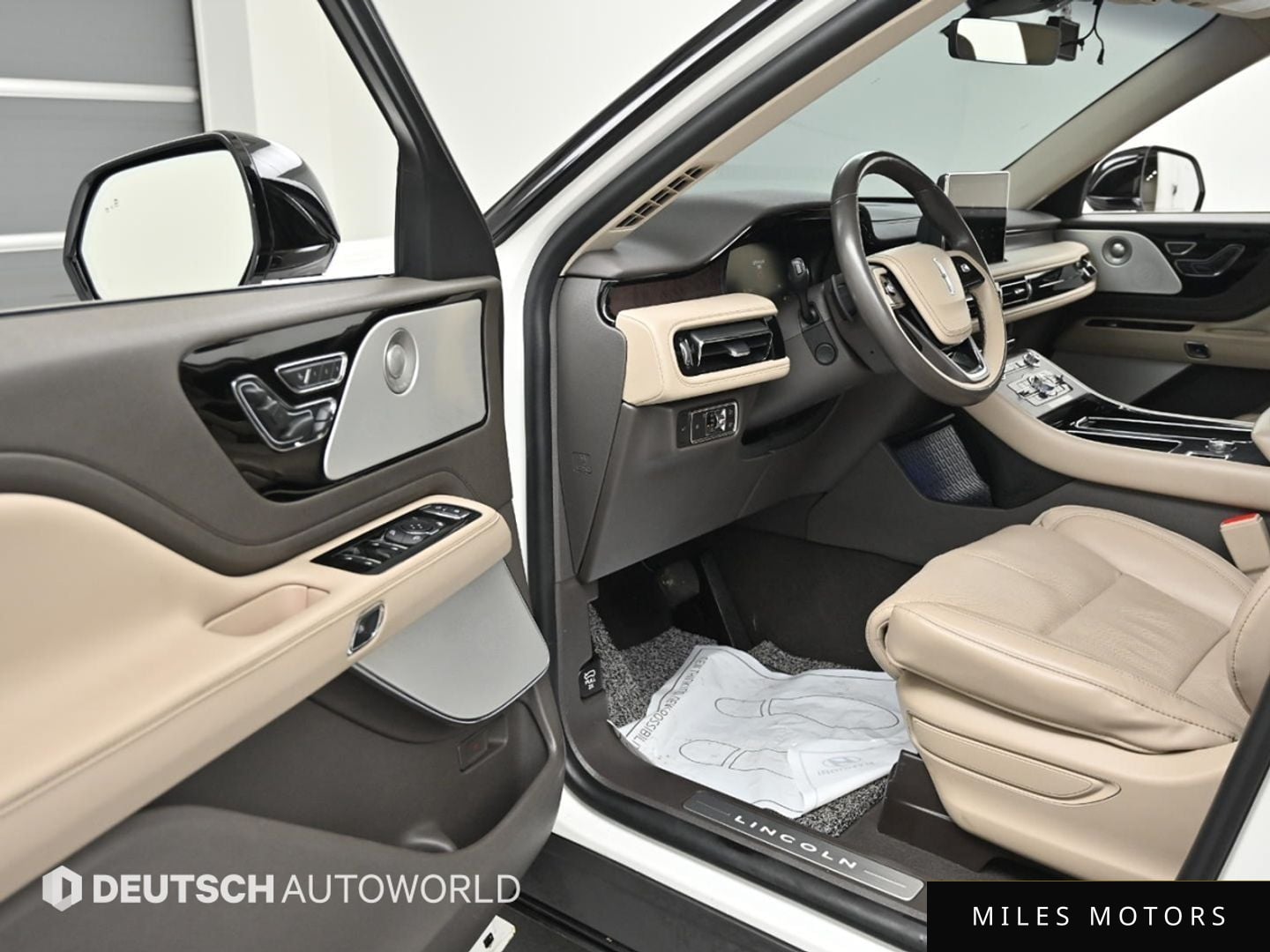 Lincoln Aviator 2022 — миниатюра 11
