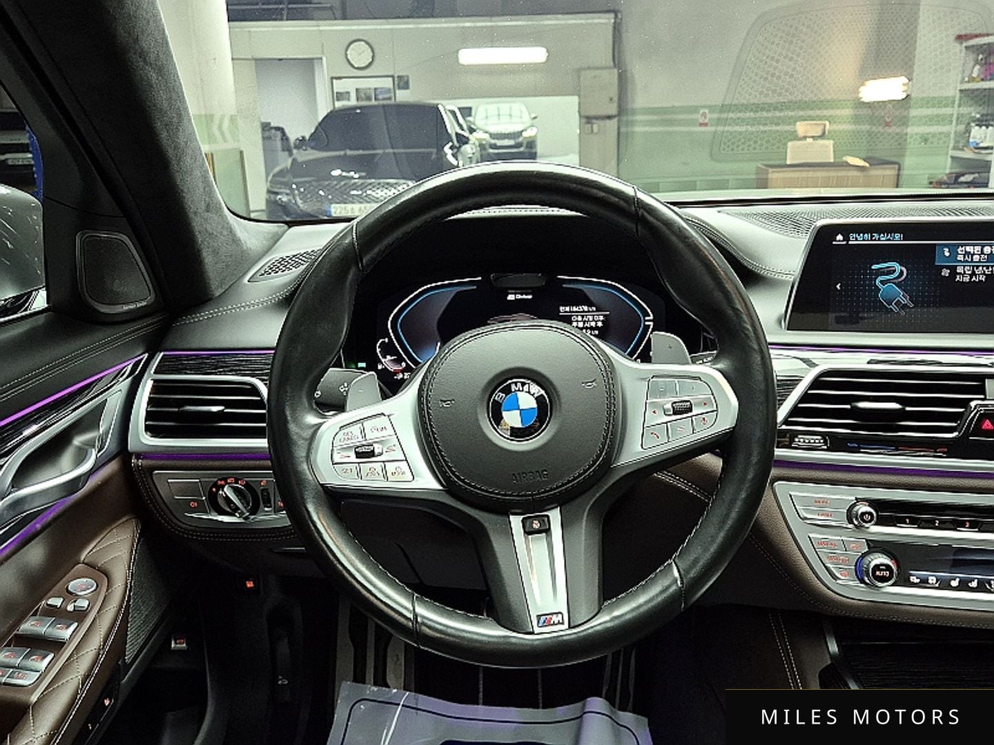 BMW 7 Series (G11) 2021 — миниатюра 8