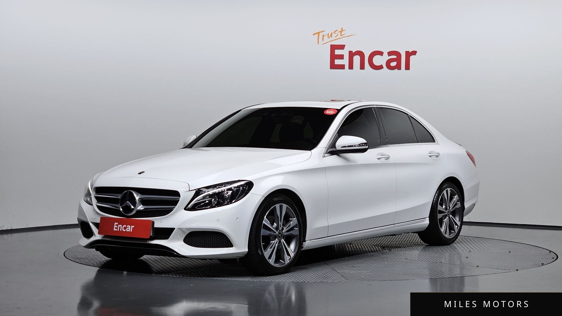 Mercedes-Benz C-Class W205 2017 — фото 1 из 12