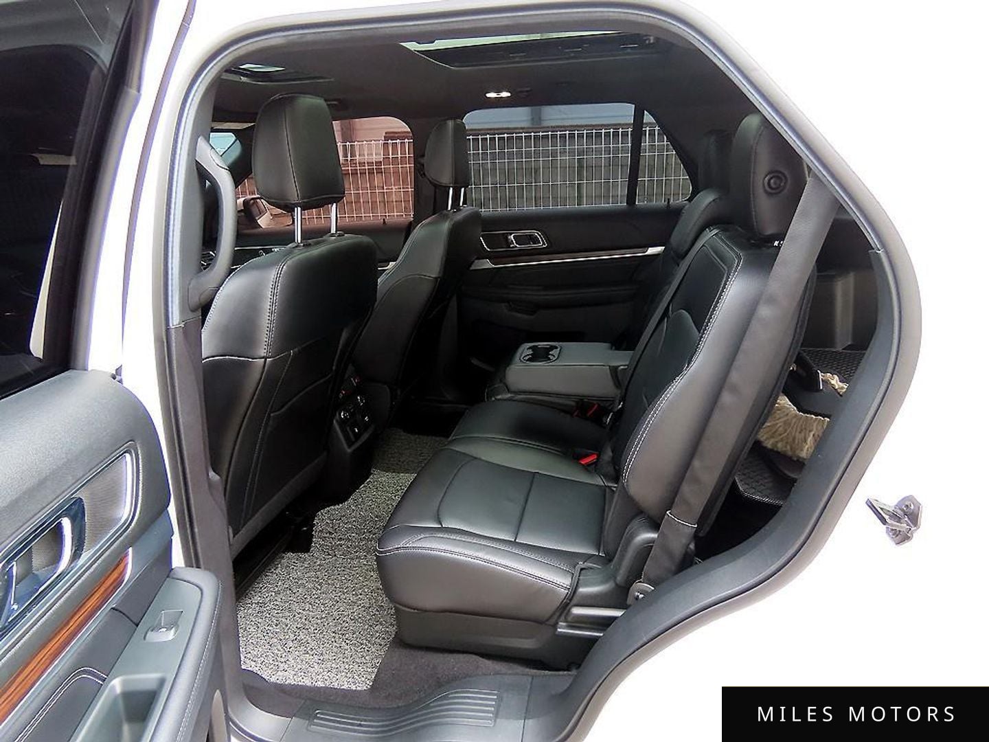 Ford Explorer 2019 — миниатюра 6