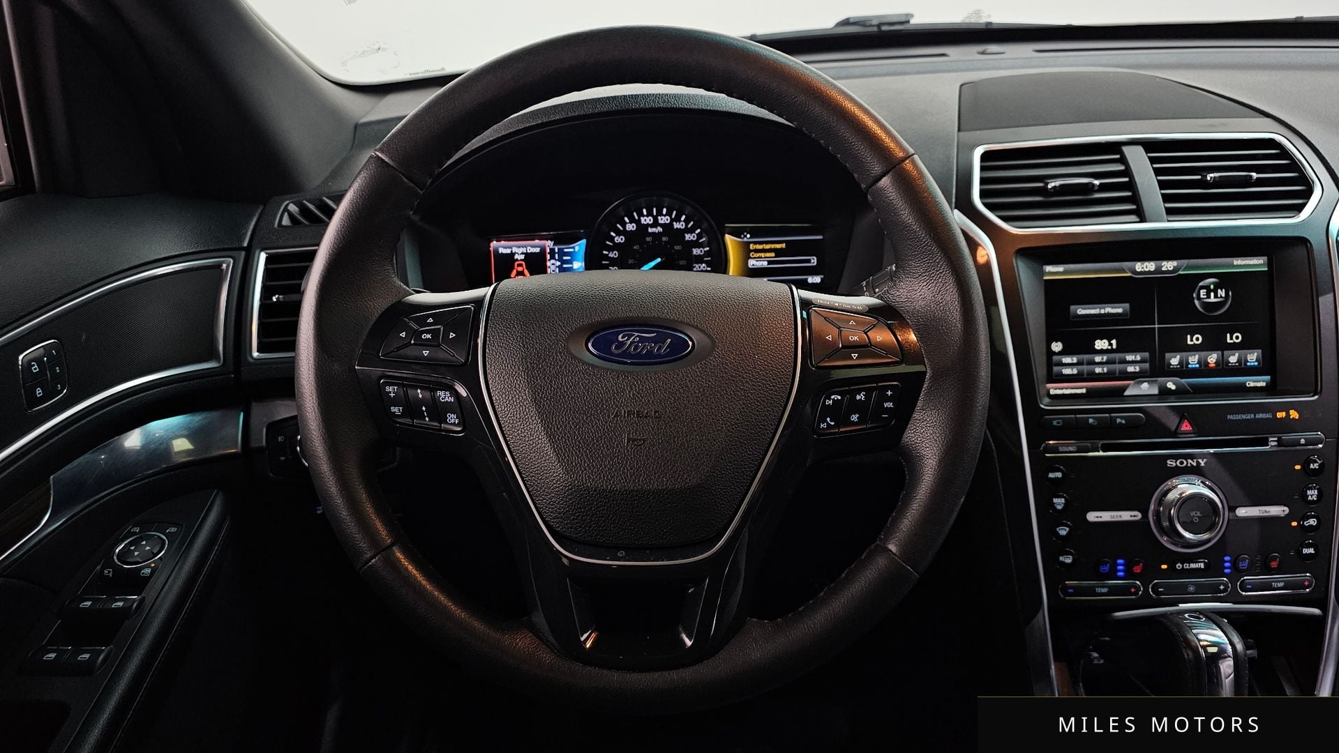 Ford Explorer 2016 — миниатюра 12
