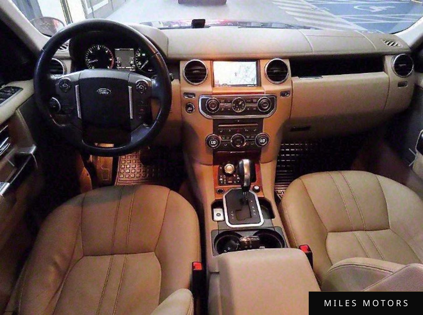 Land Rover Discovery 2011 — миниатюра 10