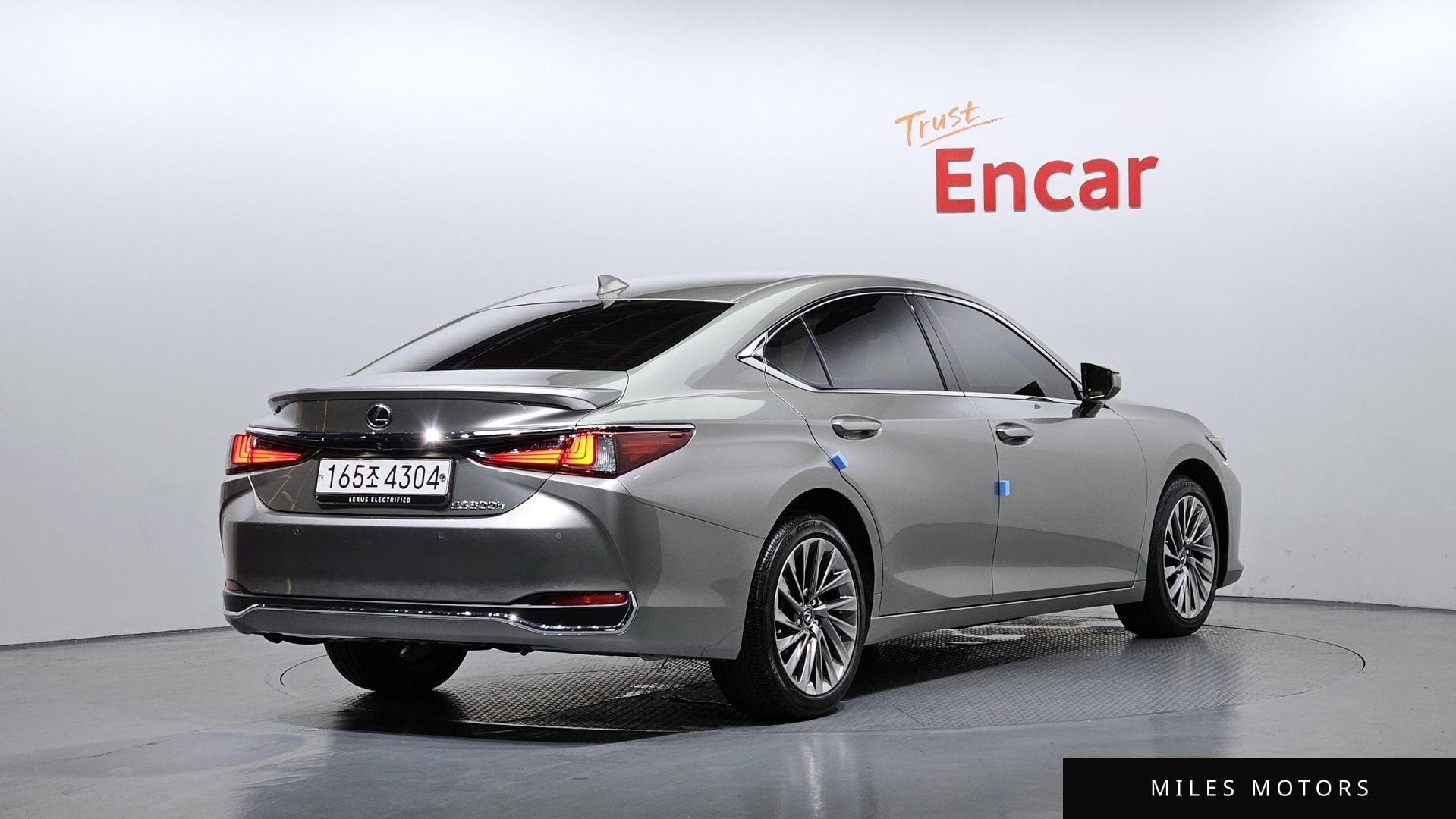 Лексус ES300h 2024 — миниатюра 2