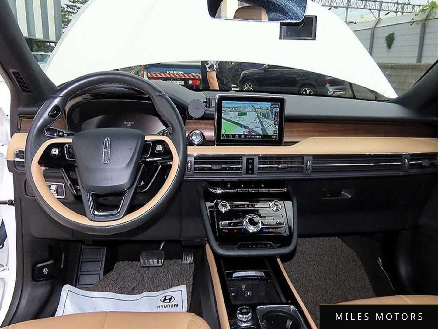 Lincoln Corsair 2022 — миниатюра 7