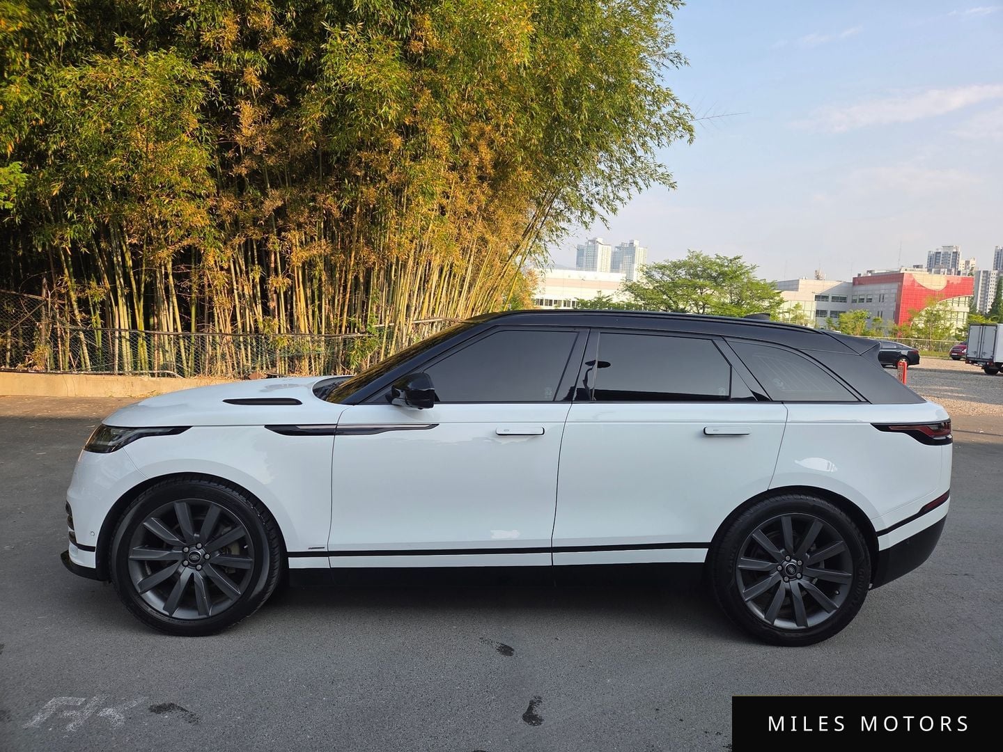 Land Rover Range Rover Velar 2019 — миниатюра 2