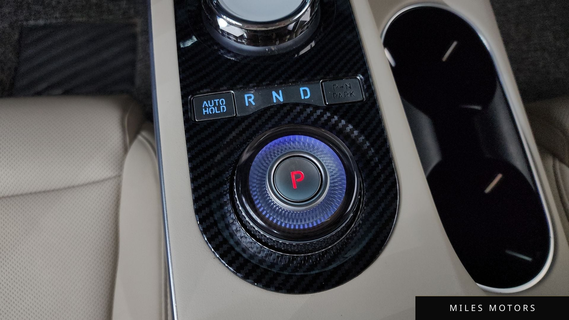 Genesis GV70 2024 — миниатюра 12
